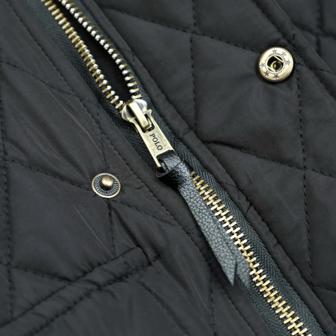 P360 Style No.: G334 Ralph Lauren New Logo Diamond Plaid Old Money Style Jacket Casual Couple Small Cotton Clothes 1️⃣Selected high-quality high-elastic cotton, the inner and outer integrated quilting process is moderately thin and thick, and the encrypted high-quality quilting threads make the fabrics integrated! 2️⃣The workmanship details are perfectly controlled, the sleeves and shoulders are exquisitely embroidered with patches and small labels, the corduroy color-blocked lapels, and the multi-pocket design show off the details and highlight your personality! The version is simple but not simple! 3️⃣It is very youthful and energetic, and can be easily worn by both men and women. It is very in line with the fashion aesthetic concepts of today's young people! 4️⃣A full set of customized accessories, complete with three standards, same style for men and women, a must-have for couples! Color: black Size: S, M, L, XL